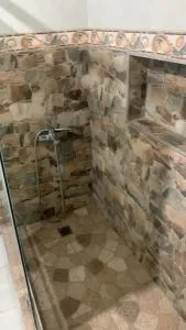 Torre Calvin Ariel - El Caliche