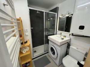 Petite cour privée - à 1minute à pied de la plage