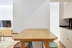 The Rentals Collection - Triunfo