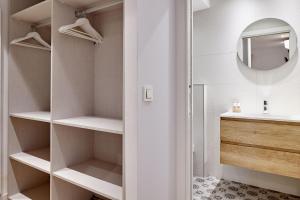 The Rentals Collection - Triunfo