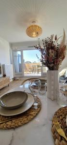 Appartements LE NID DU TEICH Duplex COSY ET CENTRAL A 5 MINUTES DE LA GARE : photos des chambres