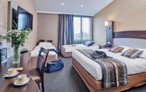 Hotels Logis Hotel Restaurant Aloe : photos des chambres