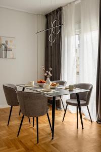 Luxury Modern Designer Apartment in Athens Walk to Plaka & Acropolis