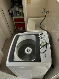 Apto Guaruja com estacionamento e portaria 24h