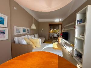 Beach View! Seaside Apartment