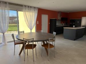Maisons de vacances 10 min Romorantin, 3 ch, 2SDB : photos des chambres