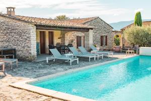Maisons de vacances Maison de charme avec piscine a Gordes : photos des chambres