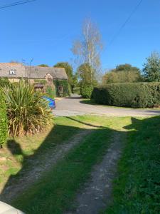 Maisons de vacances Two Cottages in Beautiful Brittany 5 Bedrooms Sleeps 10 Pets Welcome Heated Swimming Pool Free Wifi : photos des chambres