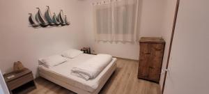 Maisons de vacances Gite au bord du Tarn avec ponton et spa : photos des chambres