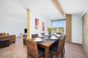 Big Bay Beach Club G6 by Host Agents