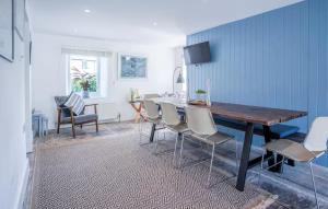 Angle Adventures - sleeps 8