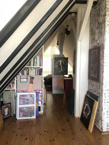 Bel Art Atelier mit großem Parkplatz