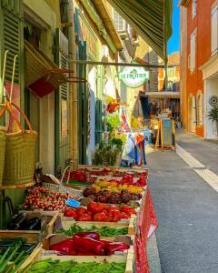 Maisons de vacances Maison de charme avec piscine a Gordes : photos des chambres