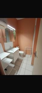 Appartements Studio dans le centre ville ! : photos des chambres