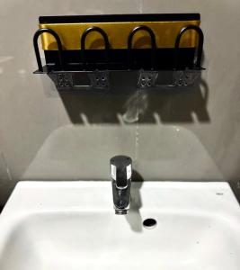 Air Residences Luxury Condo with Balcony Netflix Wifi