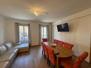 Downtown Family&Friends