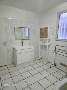 Sejours chez l'habitant La detente ! Petit dejeuner inclus : photos des chambres