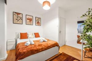 Cosy Cityscape Two Bed Apartment