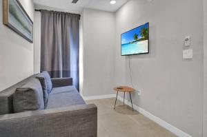 Miami Flats - Self Check-in and 1 Free Parking