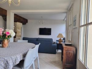 Le Grenier à Sel dAmboise 5 pers PMR, parking privé, terrasse, maison historique