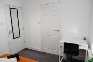 Cosy Ensuite Bedroom I 5min walk from Bramall Lane Stadium
