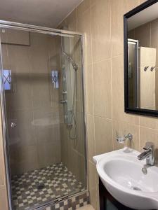 Home away from home- Apartment 4