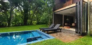 GALAWATHTHA VILLA - Private Villa with Pool close to the Airport - Uggalboda