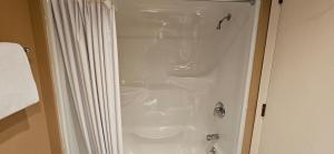 Chequamegon Lake Superior Lodge