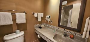 Chequamegon Lake Superior Lodge