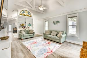 Walk to Choctawhatchee Bay Santa Rosa Beach Home!