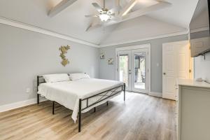 Walk to Choctawhatchee Bay Santa Rosa Beach Home!