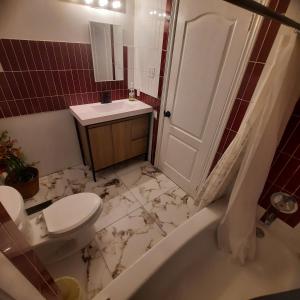 Cottage by the beach