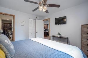 The Cove 19-1 By SDC, Big Deck, Pool, Hot Tub, By Lake