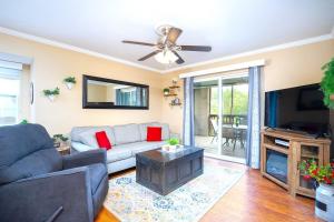 The Cove 19-1 By SDC, Big Deck, Pool, Hot Tub, By Lake