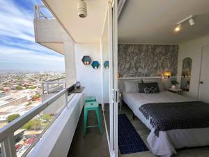 HOM I Estudio con Terraza vista a la ciudad-Santiago