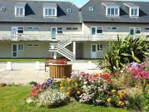 2 Rosemullion - Perranporth