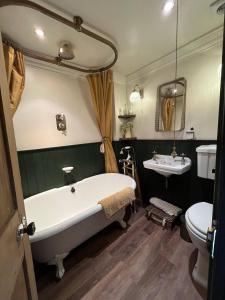 Quiet cottage on the rural edge of Brixham