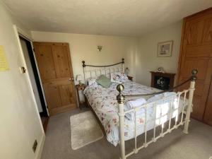 Quiet cottage on the rural edge of Brixham