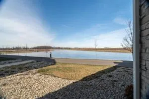 Sunrise Glow Spacious 2BR 2BA 2 King Beds Gym WFH - 莱巴嫩