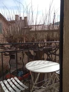 Maison accueillante à Gréolières avec cheminée