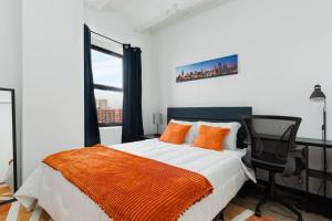 Artistic Loft Rooftop Uptown Montrose Beach GymWFH