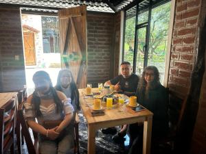 Cabañas El Guayabillo - Baños de agua Santa