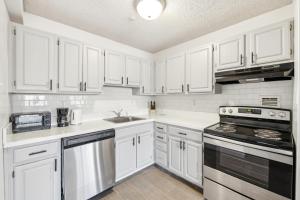 Legacy at Imperial Village 601 I 2 Bed 2 Bath