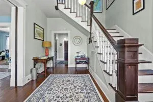 Shore Refections - historic charm just minutes from the beach! - Nassawadox