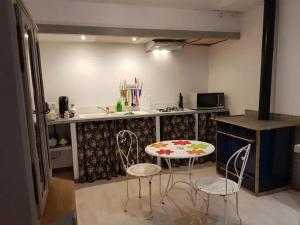 Appartements Studio moderne a Montagnac-Montpezat - 32 m² tranquille : photos des chambres