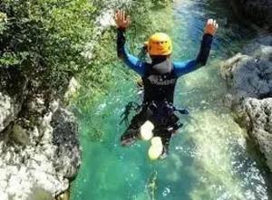 Appartement moderne à Gréolières, 26 m², vue saisissante