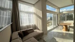 Presidential Sea View - Apidias Lakos