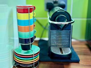 Sleek & Bright balcony Flat Perfect Escape London - Pass the Keys