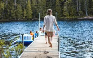 Bear Mountain Lodge. 560 Acre Wooded Estate. - Lubec