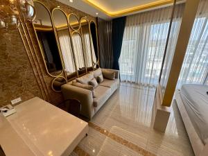 Bellevue Lagoon Phuket